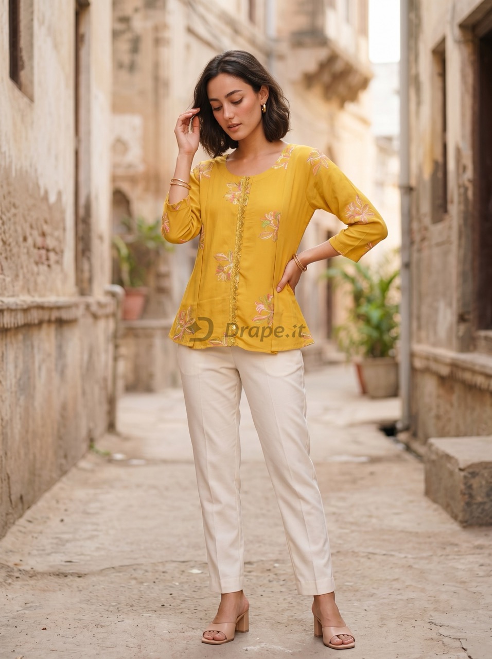 Women's top portfolio visual 3